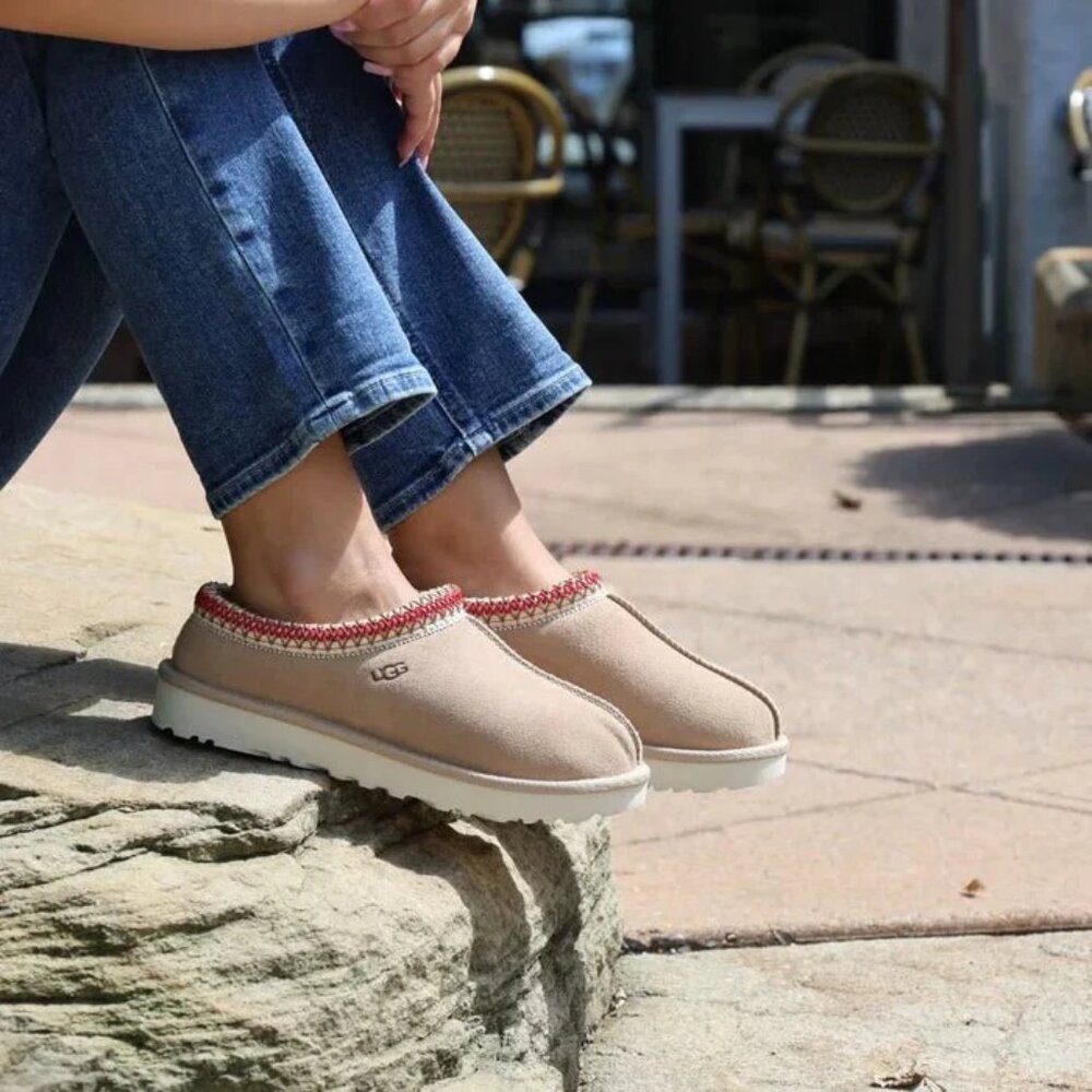 🇨🇦 UGG Women's Tasman Slippers